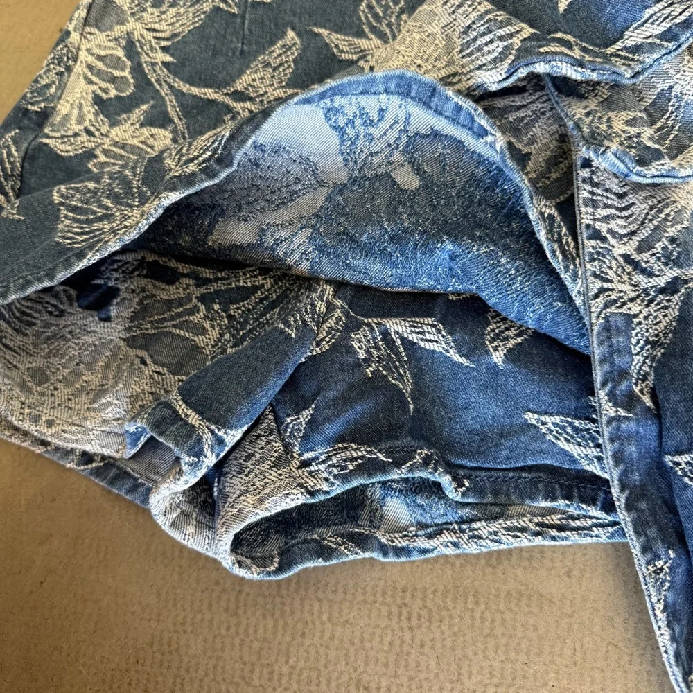 Avec Les Filles / Denim Floral Two Piece Set / Blue - Picture 12 of 16